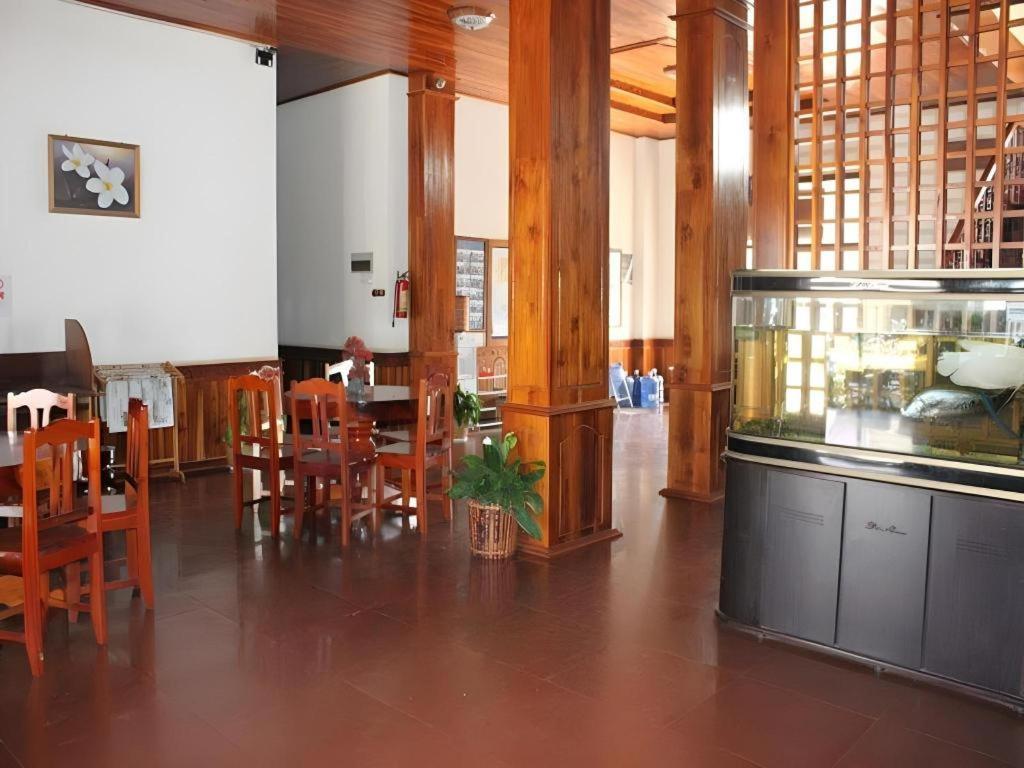 ดอกจำปาโฮเต็ล Hotel หลวงน้ำทา ภายนอก รูปภาพ