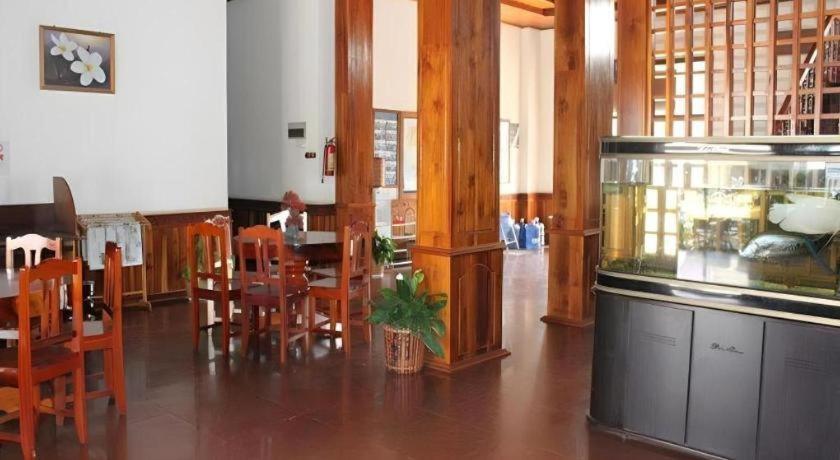 ดอกจำปาโฮเต็ล Hotel หลวงน้ำทา ภายนอก รูปภาพ