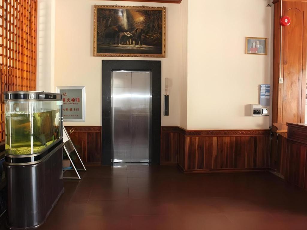 ดอกจำปาโฮเต็ล Hotel หลวงน้ำทา ภายนอก รูปภาพ