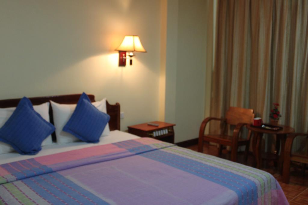 ดอกจำปาโฮเต็ล Hotel หลวงน้ำทา ห้อง รูปภาพ